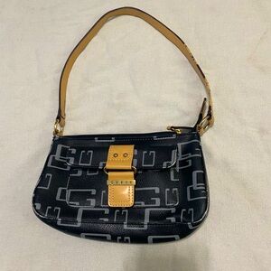 Black & Tan Guess Handbag🖤💫